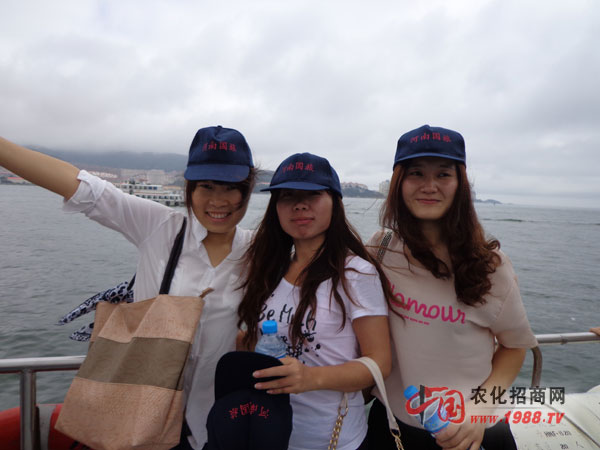 用快樂擁抱大海