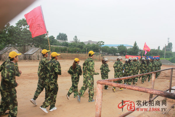 這次拓展訓(xùn)練讓我更加認識到團隊的重要性