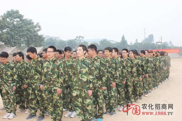 面對(duì)失敗我們不氣餒