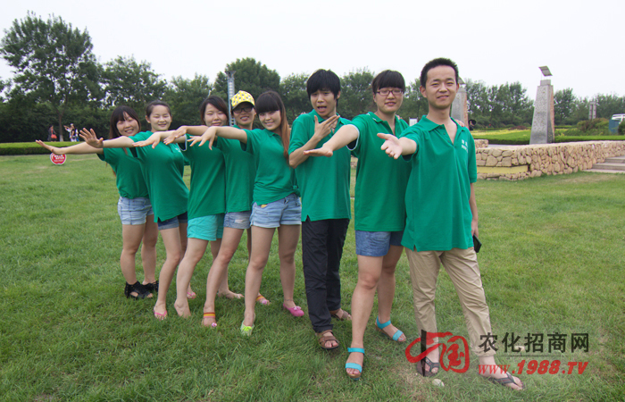 ���՚g����