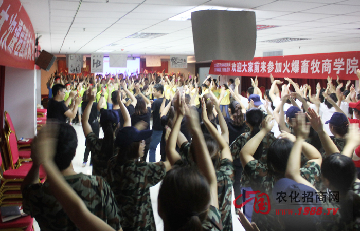 Փ���B(y��ng)�F(tu��n)꠾�������}