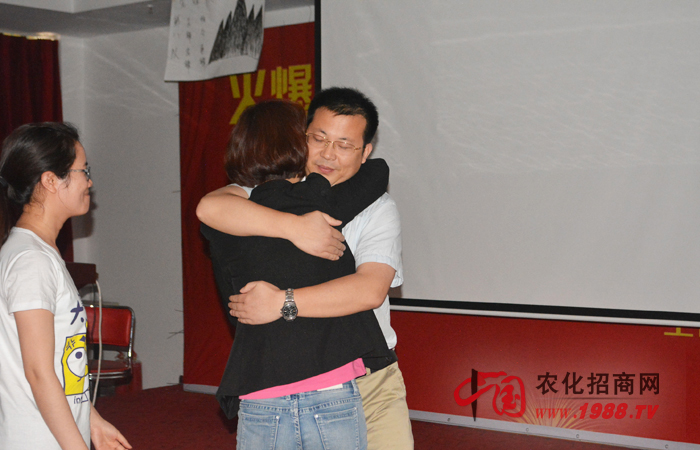 火爆網(wǎng)絡(luò)拓展訓(xùn)練之“感恩”