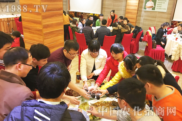 һֱ��ģ������δ����Խ