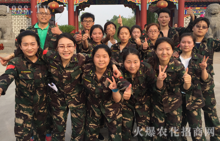 �Գ������͡�ͻ����ӭ�Ӹ��õ��Լ�