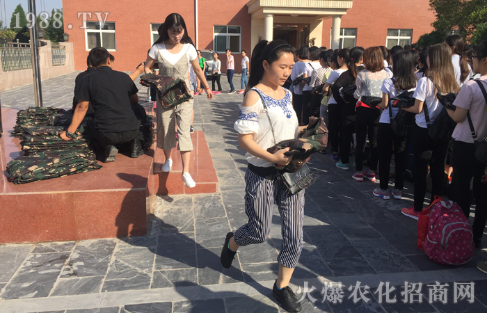 ���˼�ͥ�����ӡ��Լ����҂����ȫ���Ը��挦���������(zh��n)��