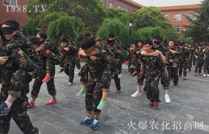 ����(d��ng)������׷�����еĉ�(m��ng)��