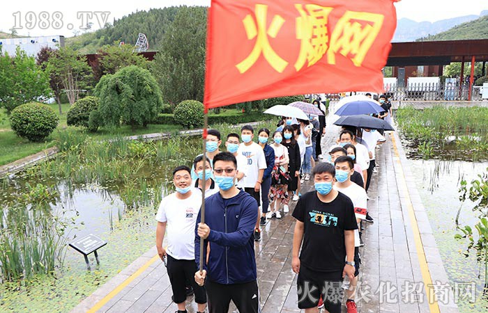 火爆狼群,千錘百煉!年輕沒有失敗,只有亮出風采!