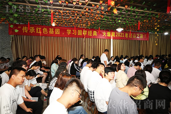 做自己:上善若水,為而不爭(zhēng)!