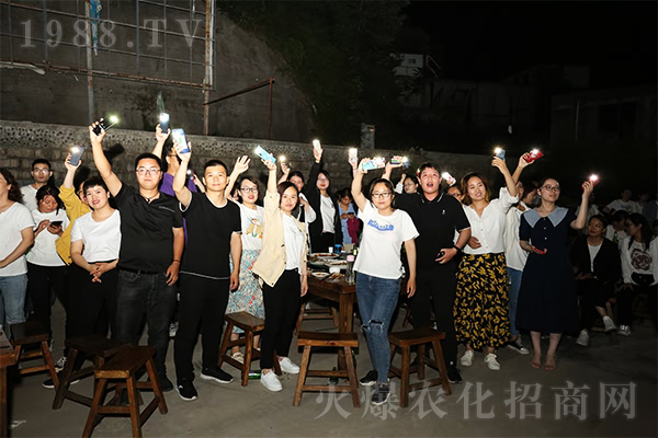 Ʒζɽˮ���£������ƾ��Ļ���