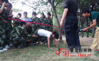 �𱬾W(w��ng)�j(lu��)��չӖ(x��n)��֮����늾W(w��ng)