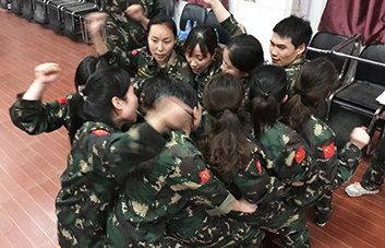 ���ˉ�(m��ng)�������ˈF(tu��n)�(du��)��ÿ��(g��)�˱،���(ji��n)����ȥ��