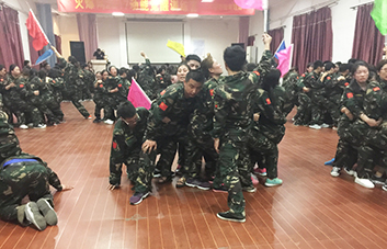 ��ͬ�ĉ�(m��ng)��׌�𱬼��˓��г���һ�е�������