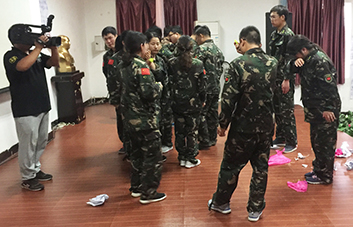 Ҫ��Ȅe�˃�(y��u)������Ҫ�����������κ��˵�Ŭ����