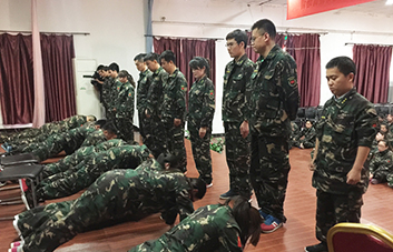 �I(l��ng)��(d��o)���ǈF(tu��n)�(du��)�ĺ�����һ��һ�ж��Ǳ�����