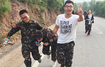 �](m��i)�б��˸��ߵ�ɽ���](m��i)�б��_���h(yu��n)��·��