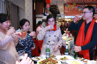 �𱬾W(w��ng)�����c�k������Ů���Ԓδ����