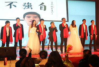 ������ɽ��һ�������H�������˺ܶ��˵�����